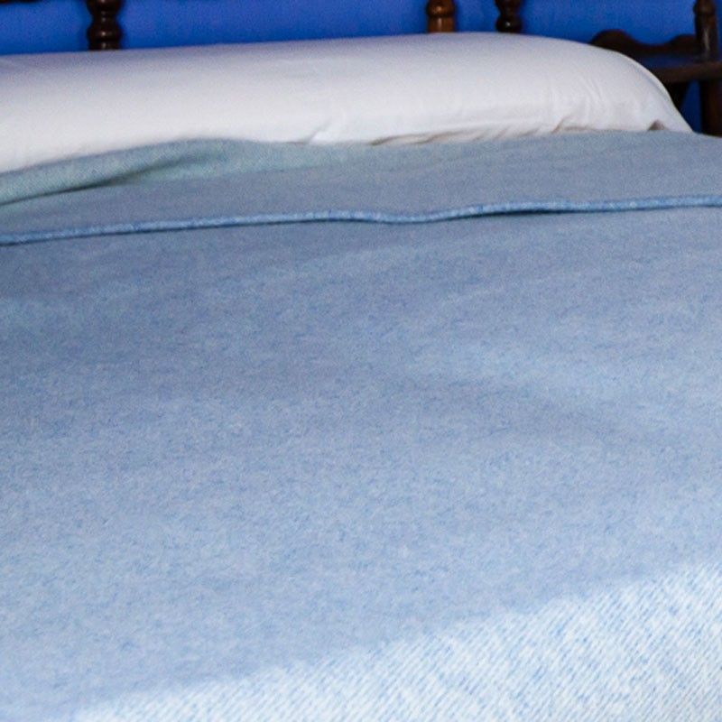 Manta para Cama de 150 Azul Brisa 100% Lana [GRAZALEMA]